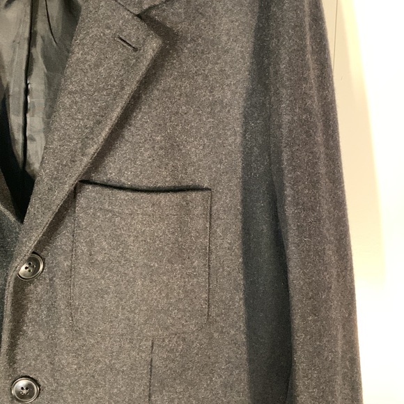 Gap (L) - Picture 6 of 16